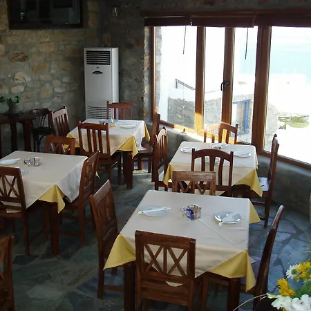 Konstantin & Mykonos Town