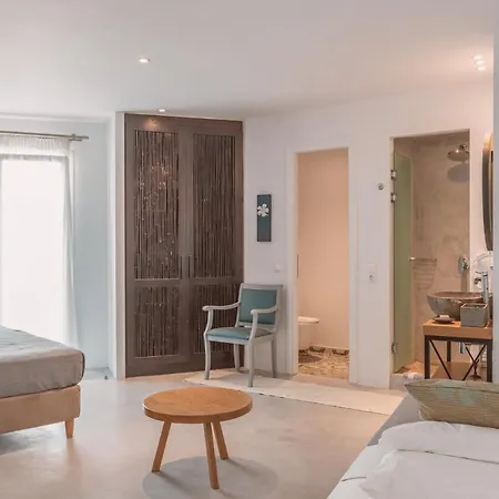 Konstantin & 4* Mykonos Town