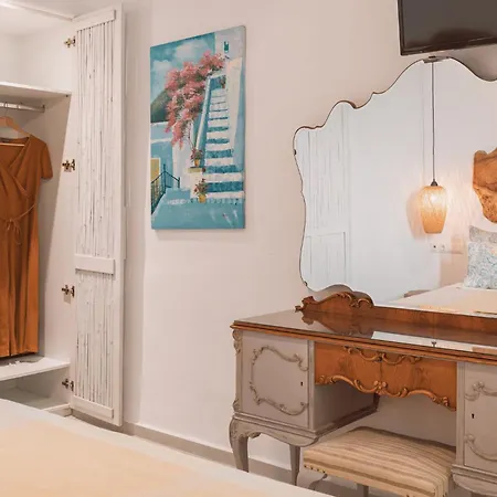 Konstantin & Apart Otel 4*
