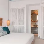 Konstantin & Mykonos Town