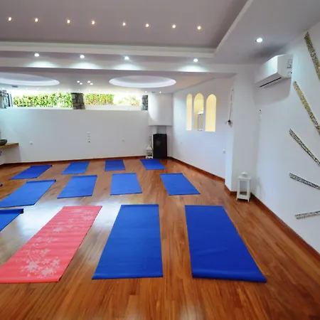 Konstantin & Mykonos Town